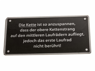 Табличка узкая ранняя на крыло броневиков и тягачей, ханомаг/демаг Die Kette is so anzuspannen... Sd.Kfz. 251 и sd.kfz 250  Германия, Копия