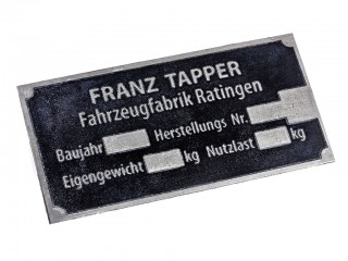 Табличка FRANZ TAPPER Fahrzeugfabrik Ratingen для прицепов. Германия, копия, (состаренный вид)