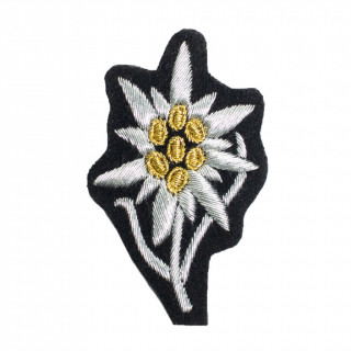 Нашивка на полевое офицерское кепи - "эдельвейс" (черный фон), Ваффен-СС. Германия, копия