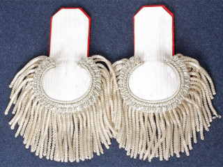 Guards Staff Officers Eupalets Imperial Russia, Silver with Red underlay. Imperial Russia WWI, replica