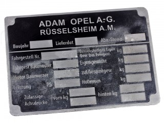 Табличка ADAM OPEL A.-G.RUSSELSHEIM A.M. на автомобили Wehrmacht. Германия, копия (состаренный вид)