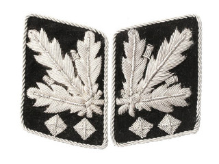 SS-Oberst-Gruppenführer Collar Insignia, Waffen SS, Germany, Replica