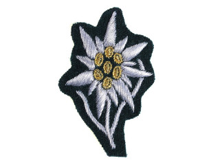Нашивка на полевое офицерское кепи - "эдельвейс" (темно-зеленый фон), Вермахт/Ваффен-СС. Германия, копия